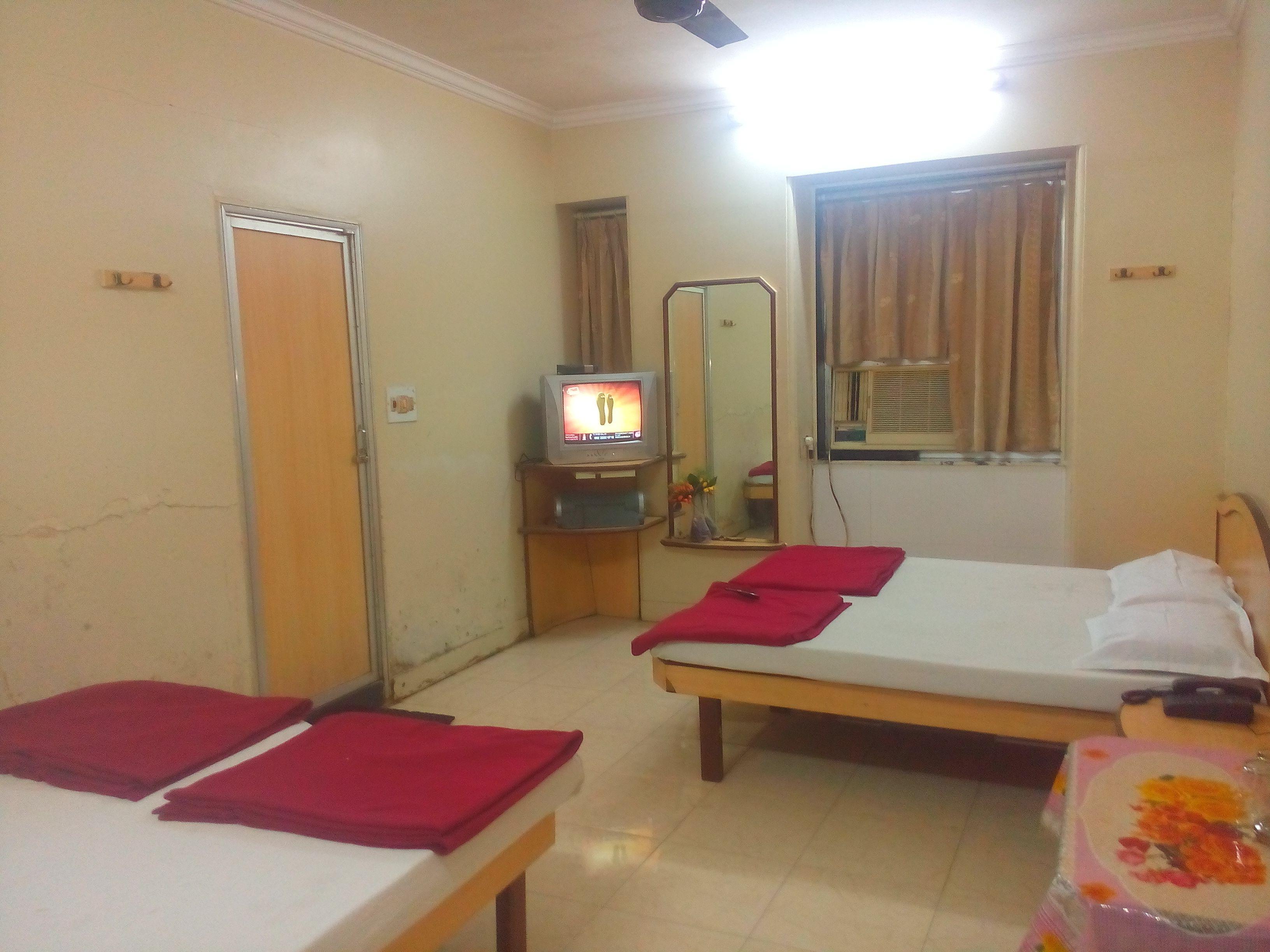 Sangam Guest House - Mumbai — Photos 1